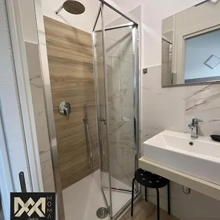 Moma Bed & Breakfast